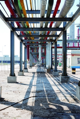 سازه فولادی با دهانه بزرگ سفارشی سازه C or Z Purlin Warehouse Peb Structure